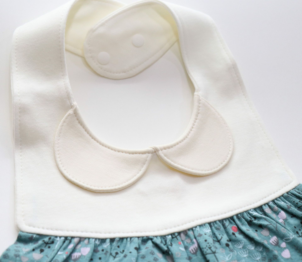 YB-400-009_bavoir robe_anna-bleu_b.webp