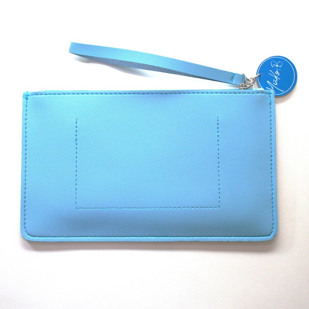 YB-700-024_Carlie_pochette_Dinos_c.webp