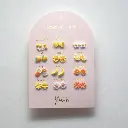 YB-500-224_A year of poetry-yellow_a.webp