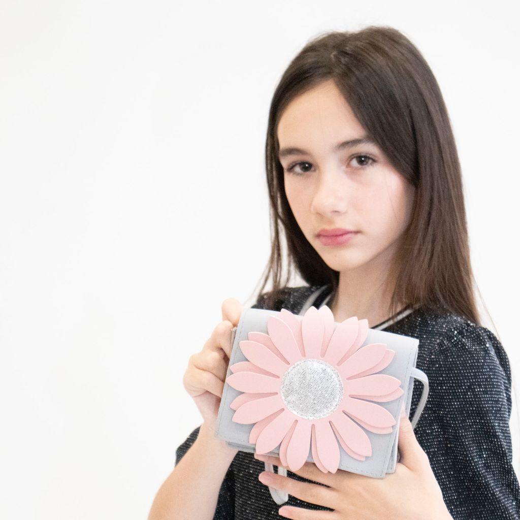 YB-100-029_Flora-rose_h.webp